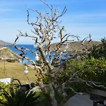 Niloya Kythnos בית נופש