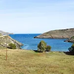Niloya Kythnos Loutrá