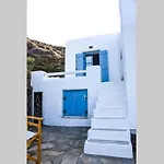 Niloya Kythnos בית נופש