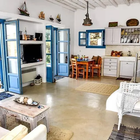 Niloya Kythnos * Loutrá