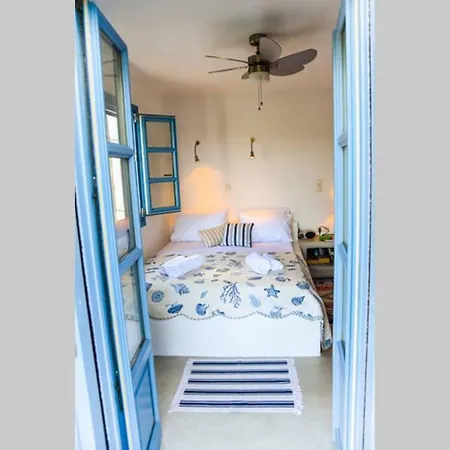 Niloya Kythnos *