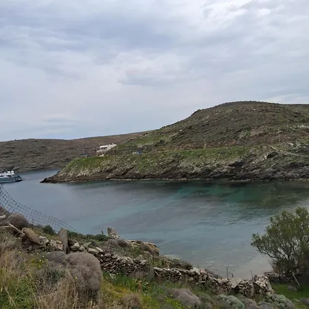 Niloya Kythnos بيت للعطل *