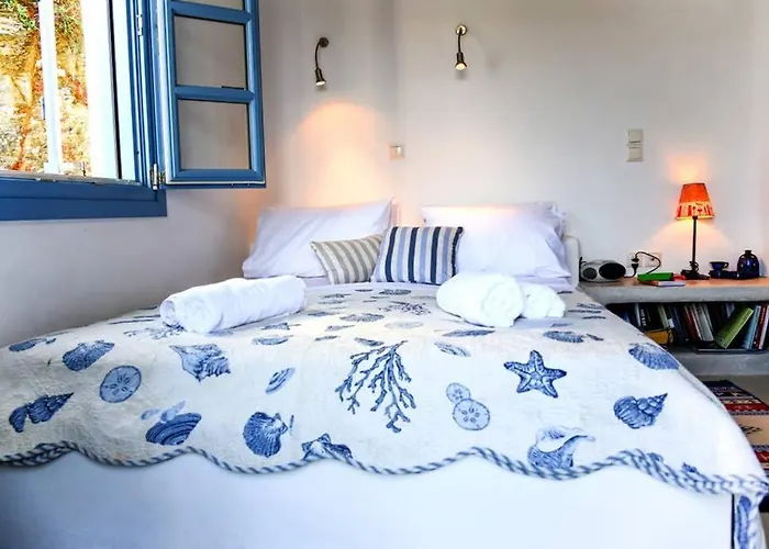 Niloya Kythnos بيت للعطل *